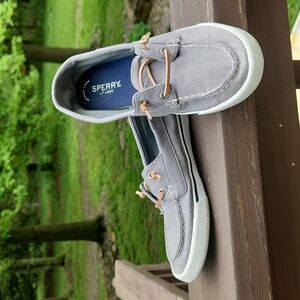 Sperry top sliders